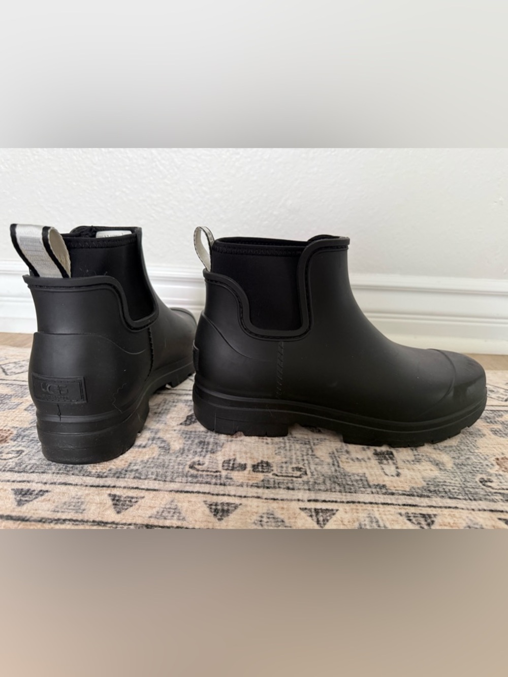 UGG Black Low Chelsea Rain Boots